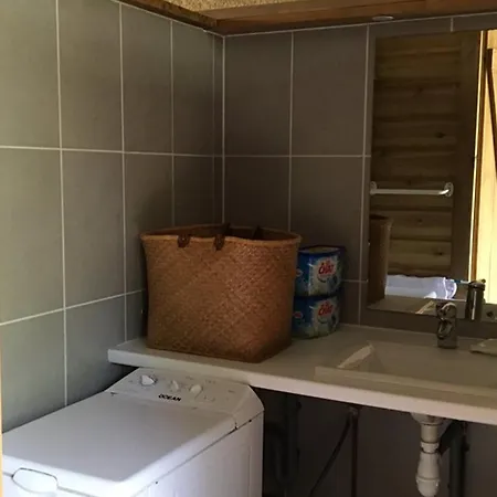 Villa 3 Pour 6 Personnes A Avec Parking - Fr-1-379-150